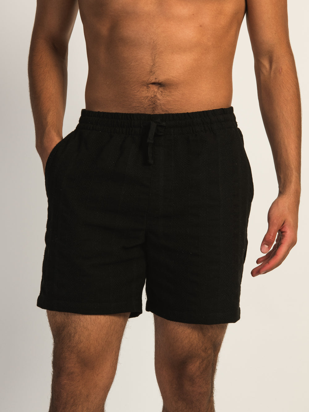KOLBY TEXTURED SHORT - BLACK