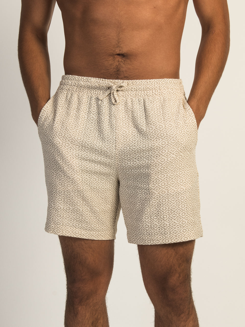 KOLBY TEXTURED SHORT - CREAM