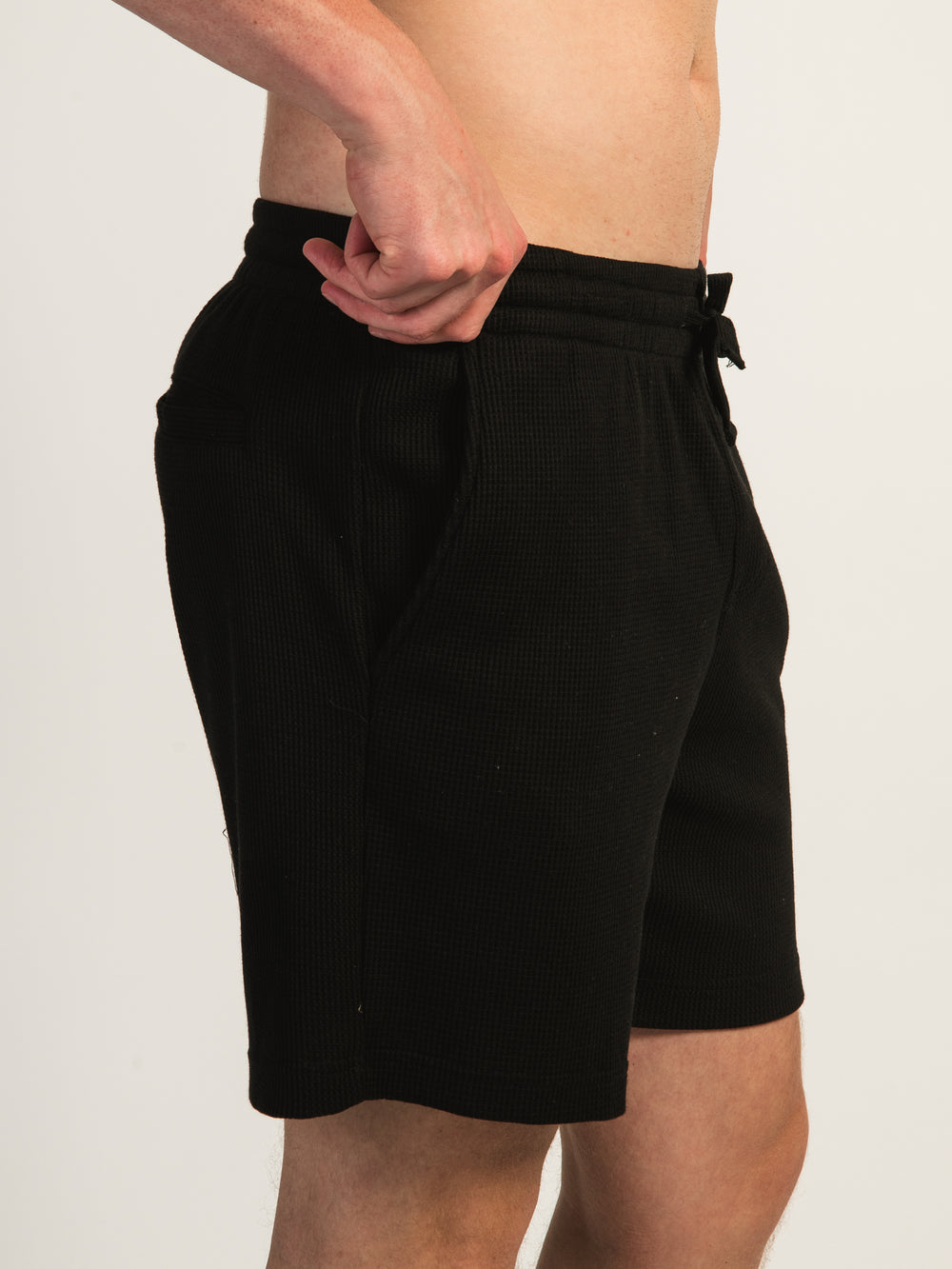 KOLBY WAFFLE SHORT - BLACK
