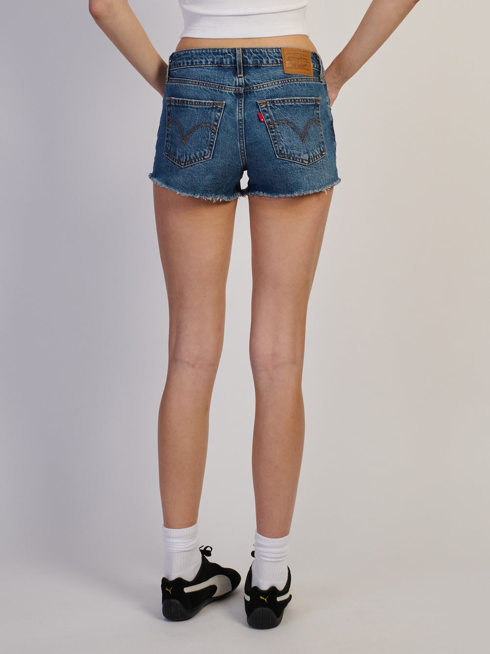 LEVIS LOW SHORT - FREE LUNCH