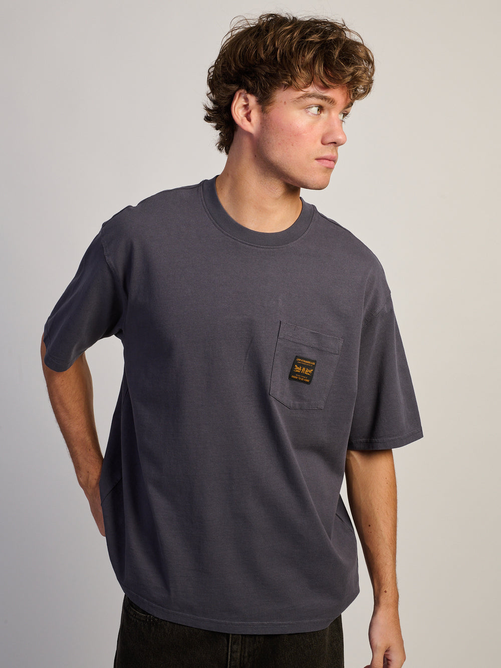 LEVIS WORKWEAR POCKET T-SHIRT - PERISCOPE