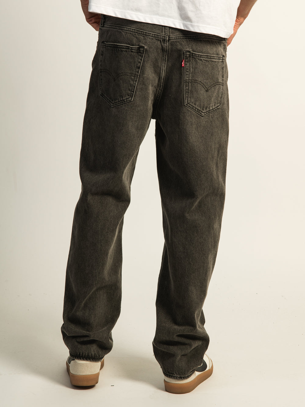LEVIS 568 DROIT À COUPE AMPLE 32" - BLK PRTY