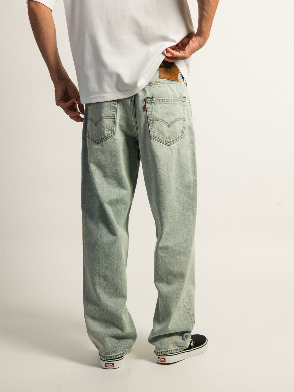 LEVIS 568 LOOSE STRAIGHT 32in - BBY BLUE