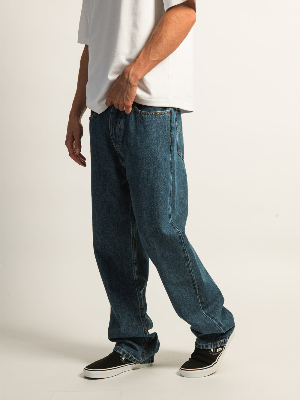 LEVIS 565 DROIT À COUPE AMPLE 32" - PROPS 2 U