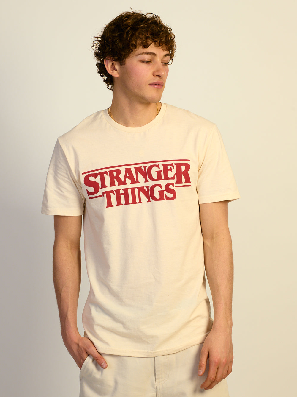 T-SHIRT CHOSES ÉTRANGERS