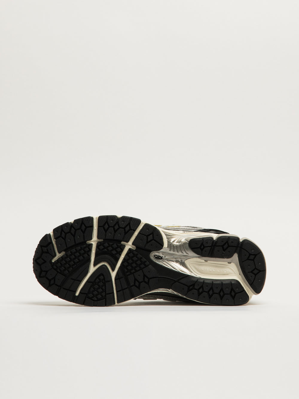 WOMENS NEW BALANCE 1906 - SILVER/BLACK