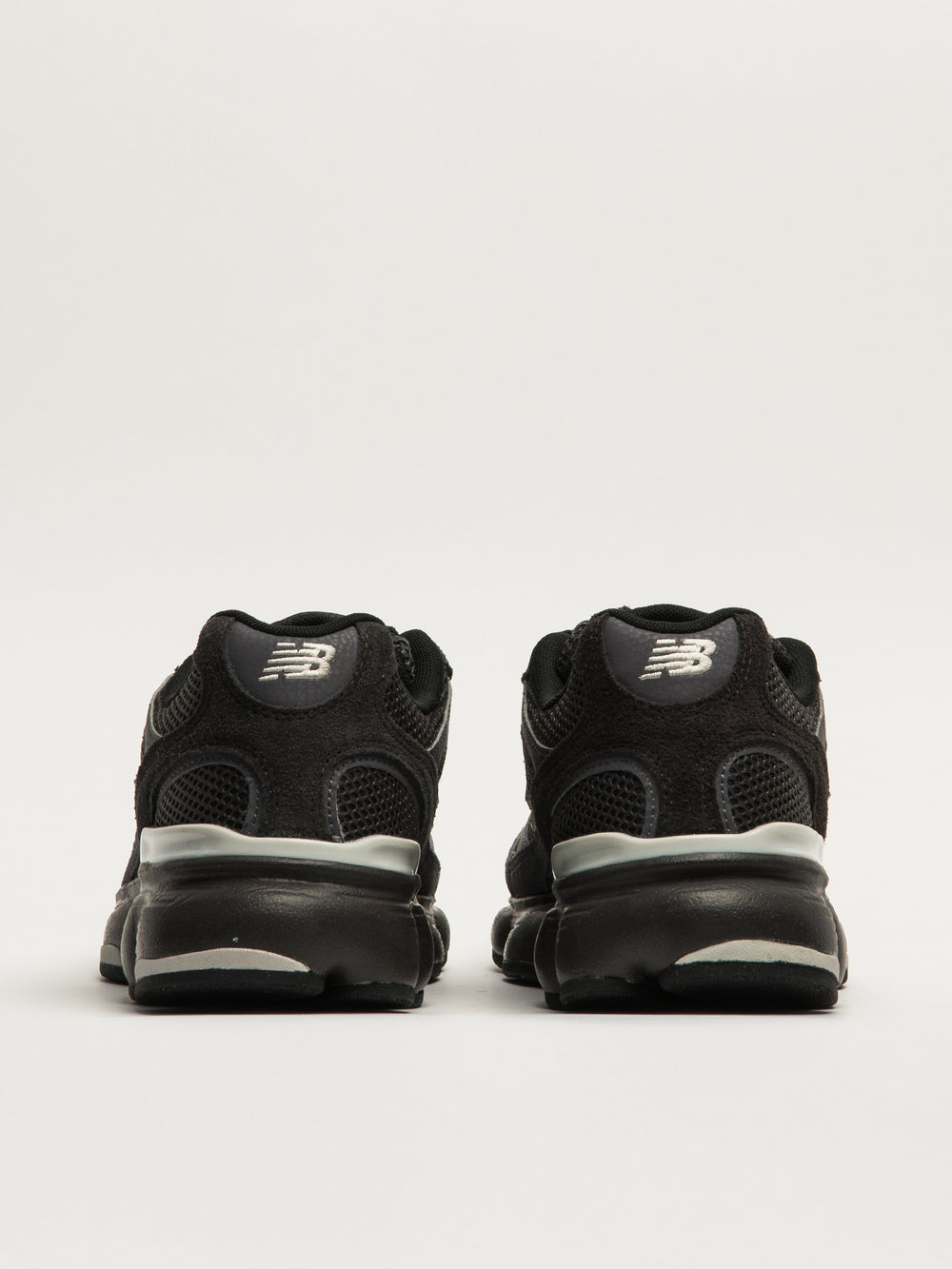 NEW BALANCE THE 603 SNEAKER - BLACK