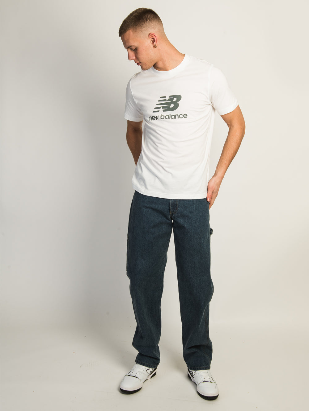 NEW BALANCE ESSENTIAL T-SHIRT - WHITE