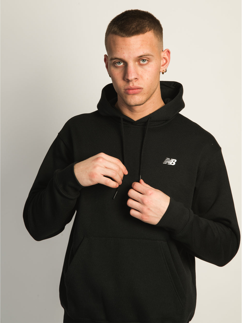 NEW BALANCE ESSENTIAL PULLOVER HOODIE