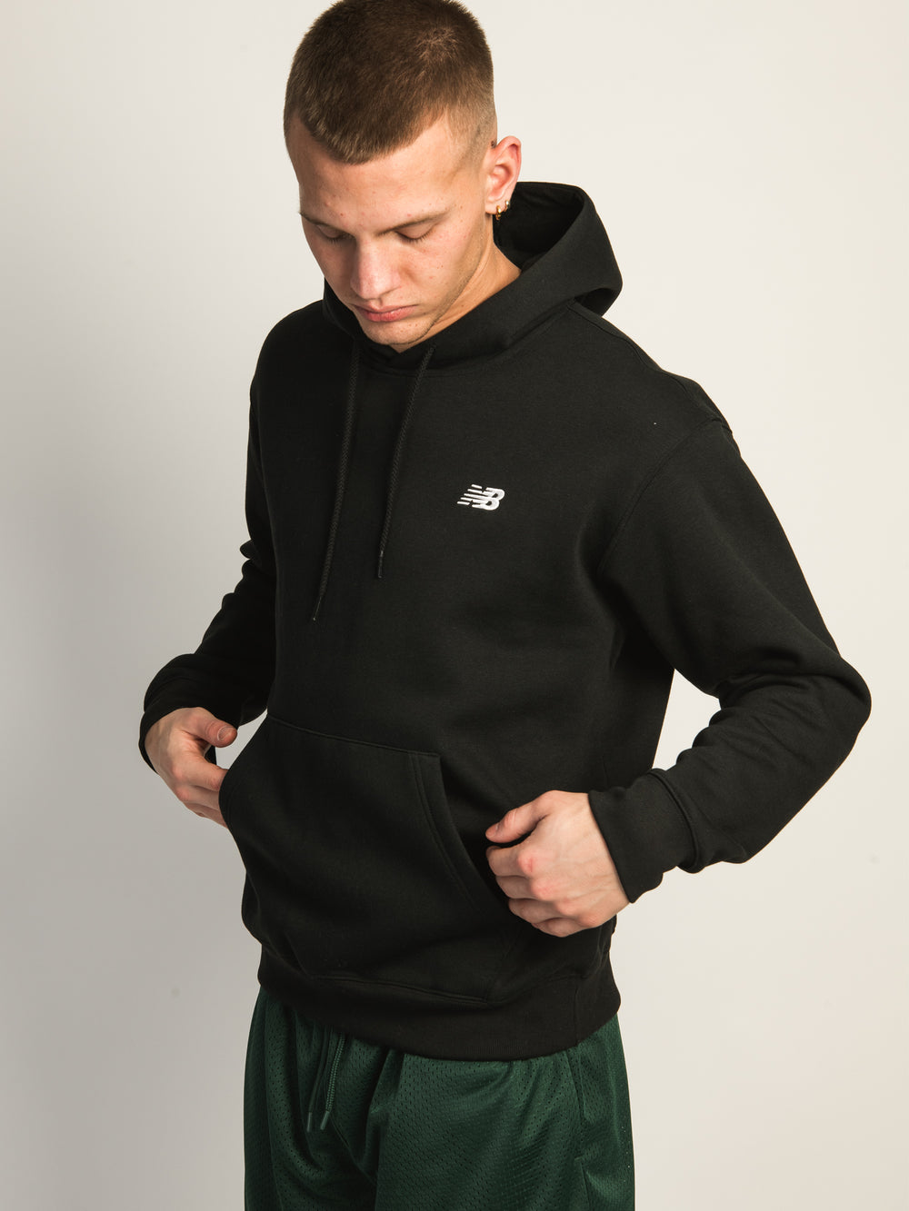 NEW BALANCE ESSENTIAL PULLOVER HOODIE