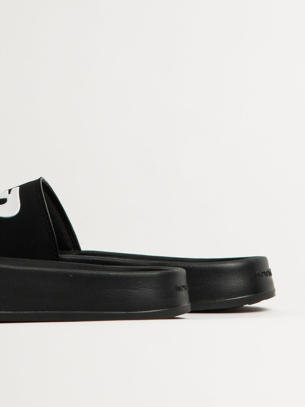 WOMENS NEW BALANCE THE 200 SLIDE - BLACK