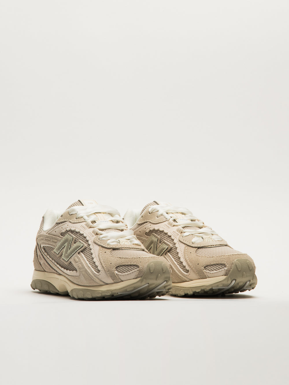WOMENS NEW BALANCE THE 204L - SEA SALT