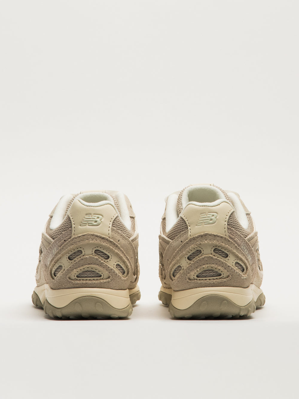 WOMENS NEW BALANCE THE 204L - SEA SALT