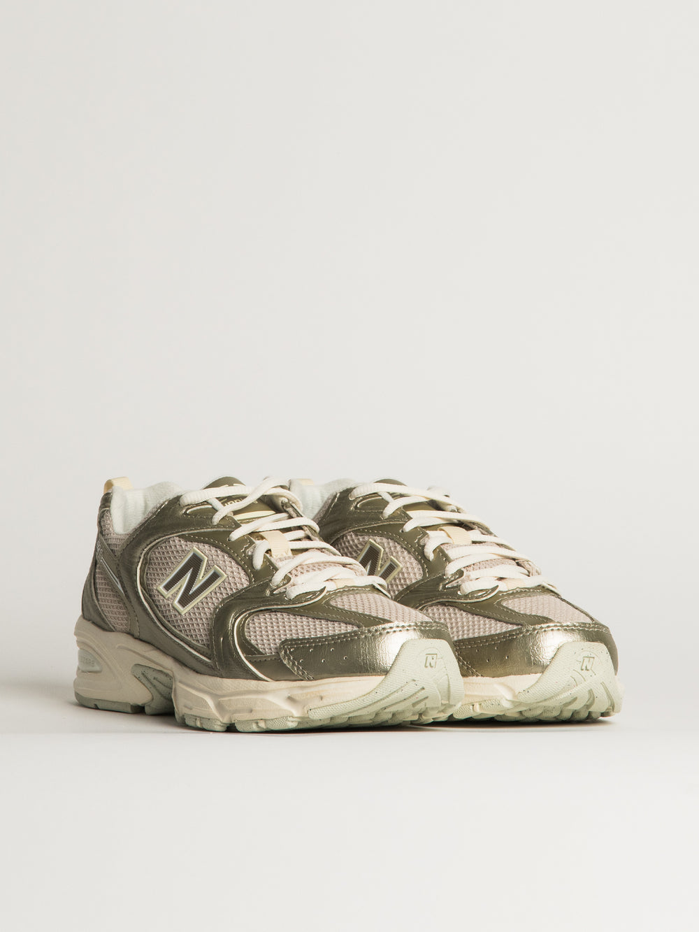 WOMENS NEW BALANCE THE 530 SNEAKER - GOLD