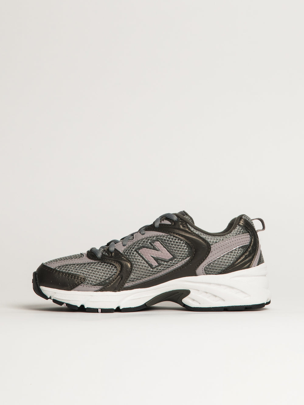 BASKETS NEW BALANCE 530 POUR FEMMES - NOIR MÉTALLISÉ