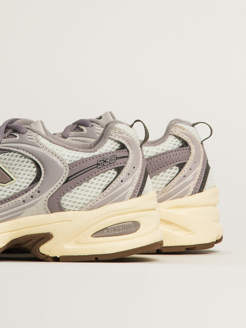 NEW BALANCE THE 530 SNEAKER FEMME - GREY MATTER