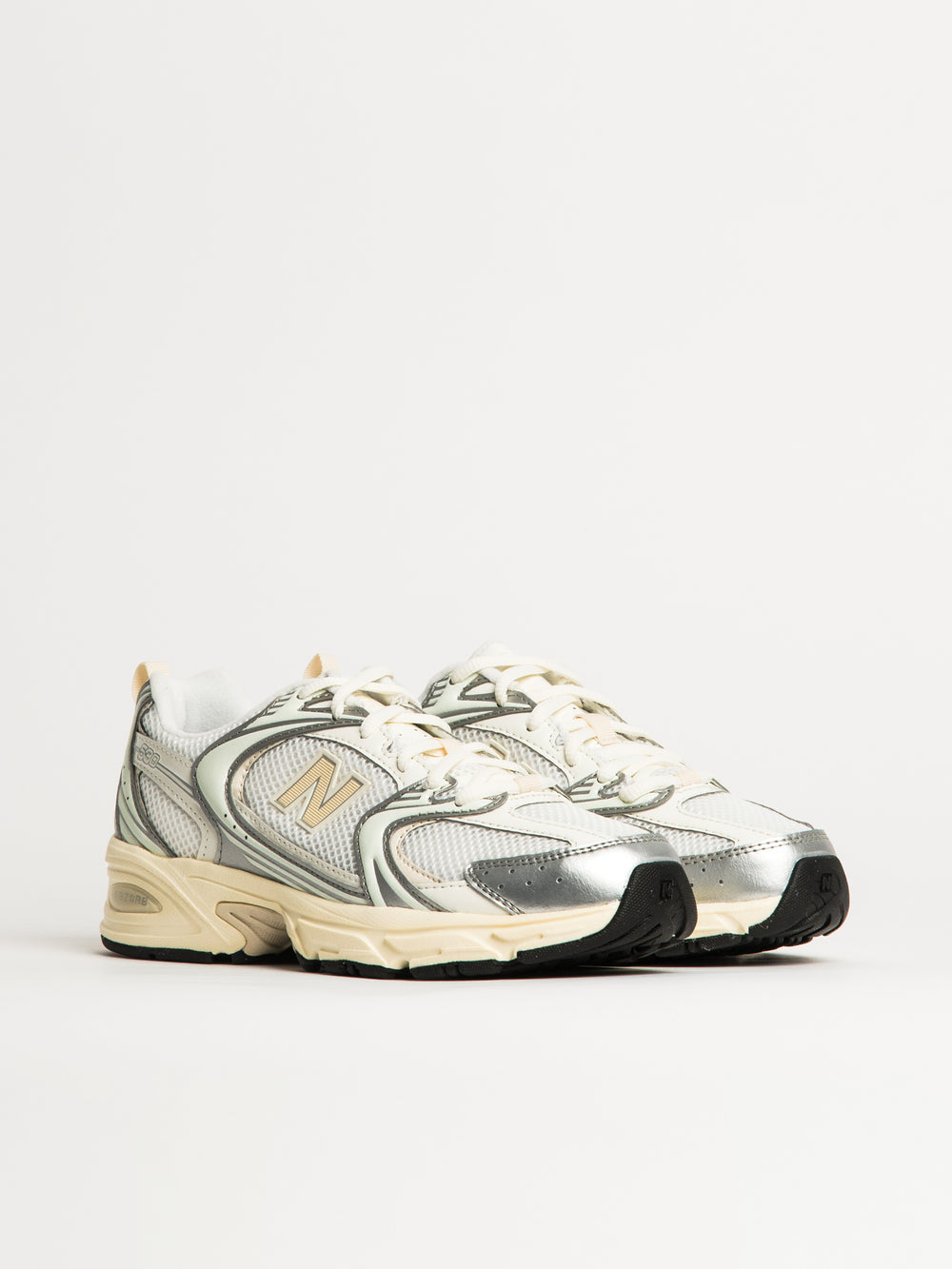 NEW BALANCE THE 530 FEMME - ARGENT MÉTALISÉ/LIN