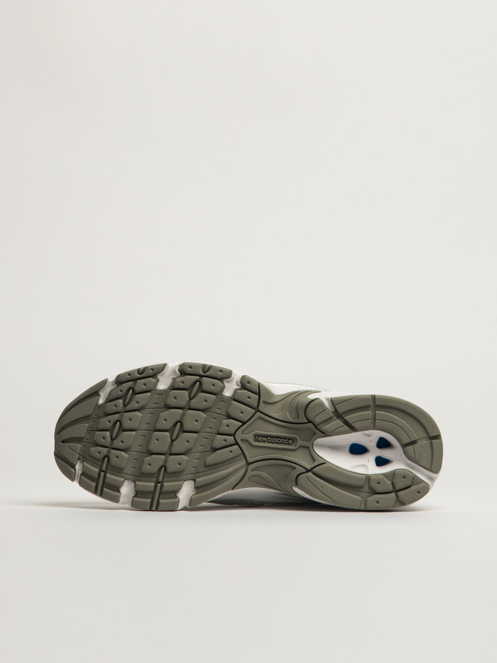NEW BALANCE THE 740 POUR FEMME - WHITE METALLIC
