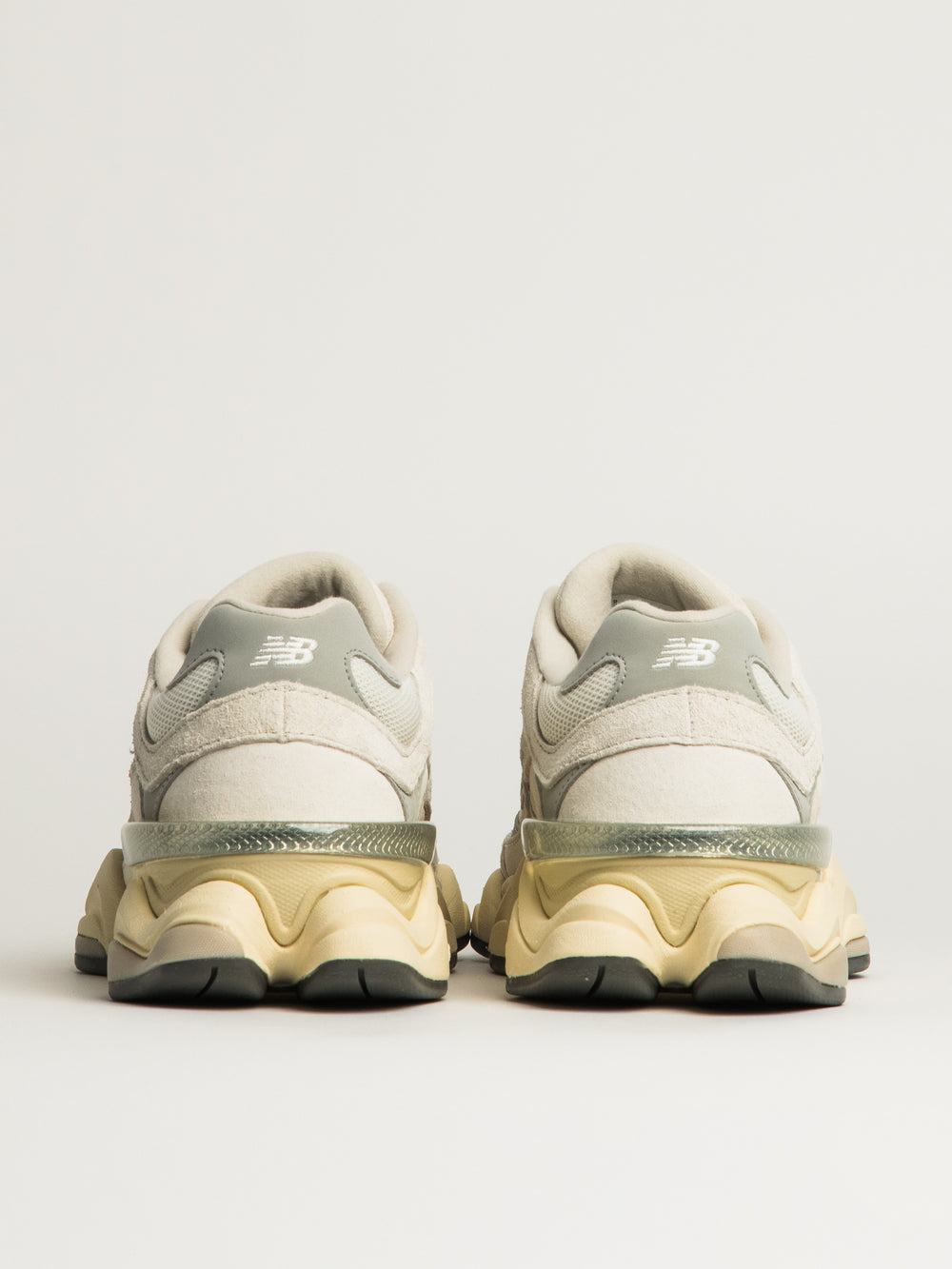 WOMENS NEW BALANCE THE 9060 SNEAKER - WHITE