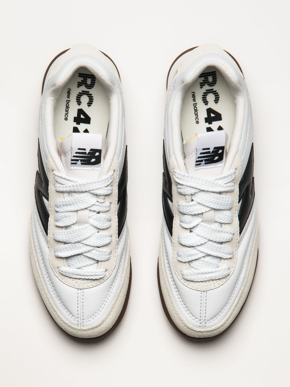 WOMENS NEW BALANCE THE RC42 SNEAKER - WHITE/BLACK