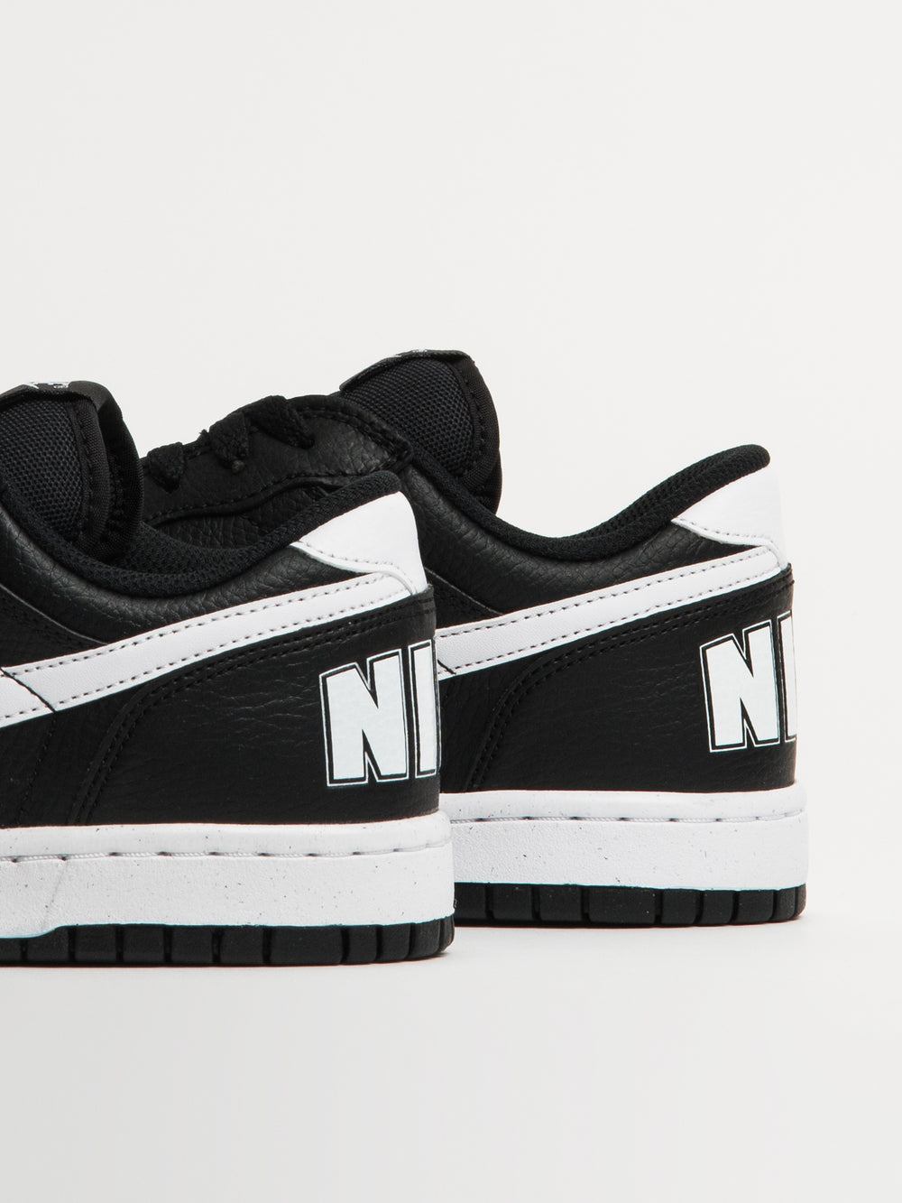 BASKETS NIKE BIG NIKE FAIBLES POUR HOMMES - NOIR/BLANC