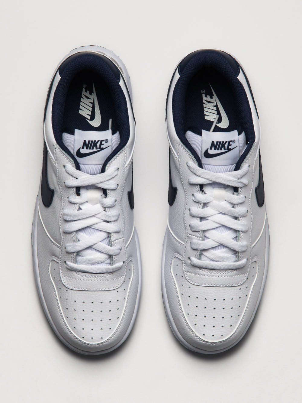 MENS NIKE BIG NIKE LOW SNEAKER - WHITE/NAVY