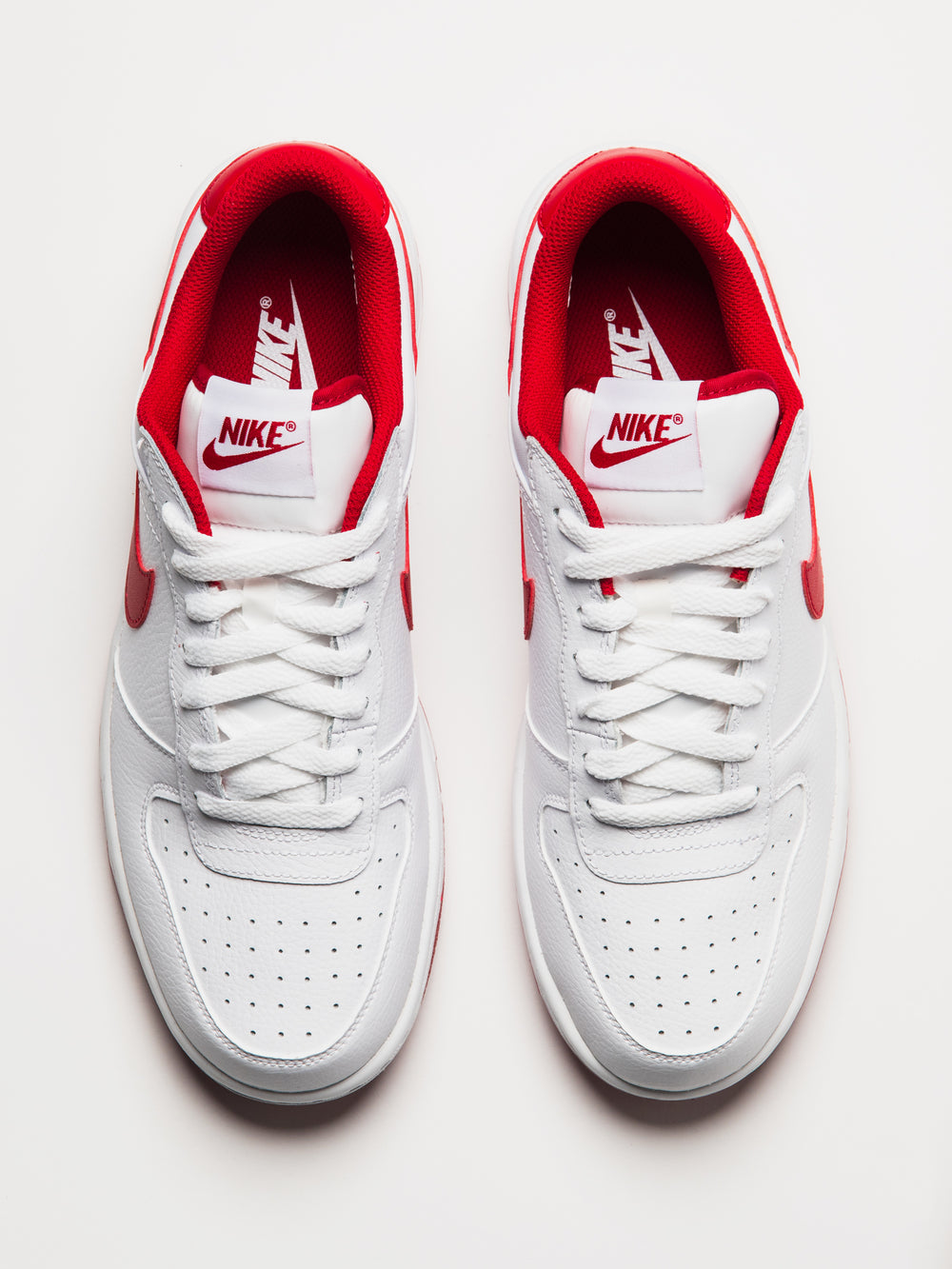 MENS NIKE BIG NIKE LOW SNEAKER - WHITE/GYM RED