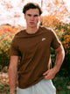 NIKE NIKE SPORTSWEAR CLUB T-SHIRT - BROWN - Boathouse