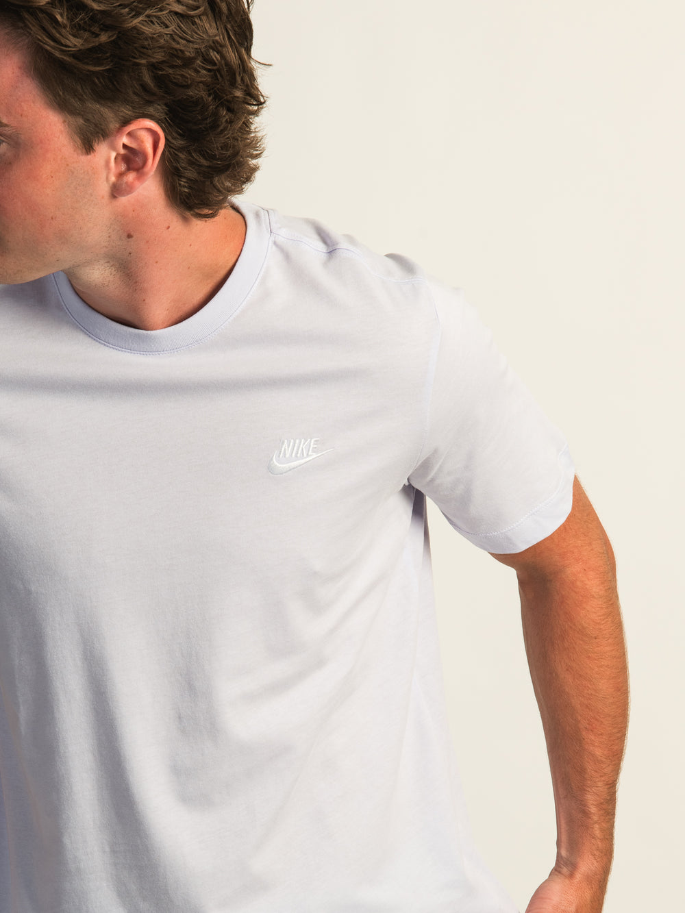 NIKE SPORTSWEAR CLUB T-SHIRT - AMETHYST