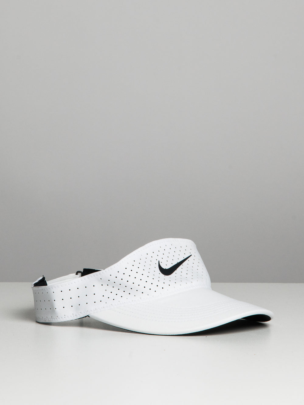 NIKE ADJUSTABLE TRAINING VISOR - CLEARANCE