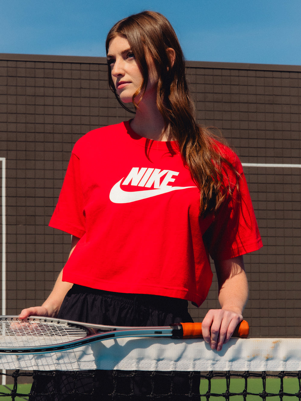 NIKE SPORTSWEAR CLUB CROP T-SHIRT