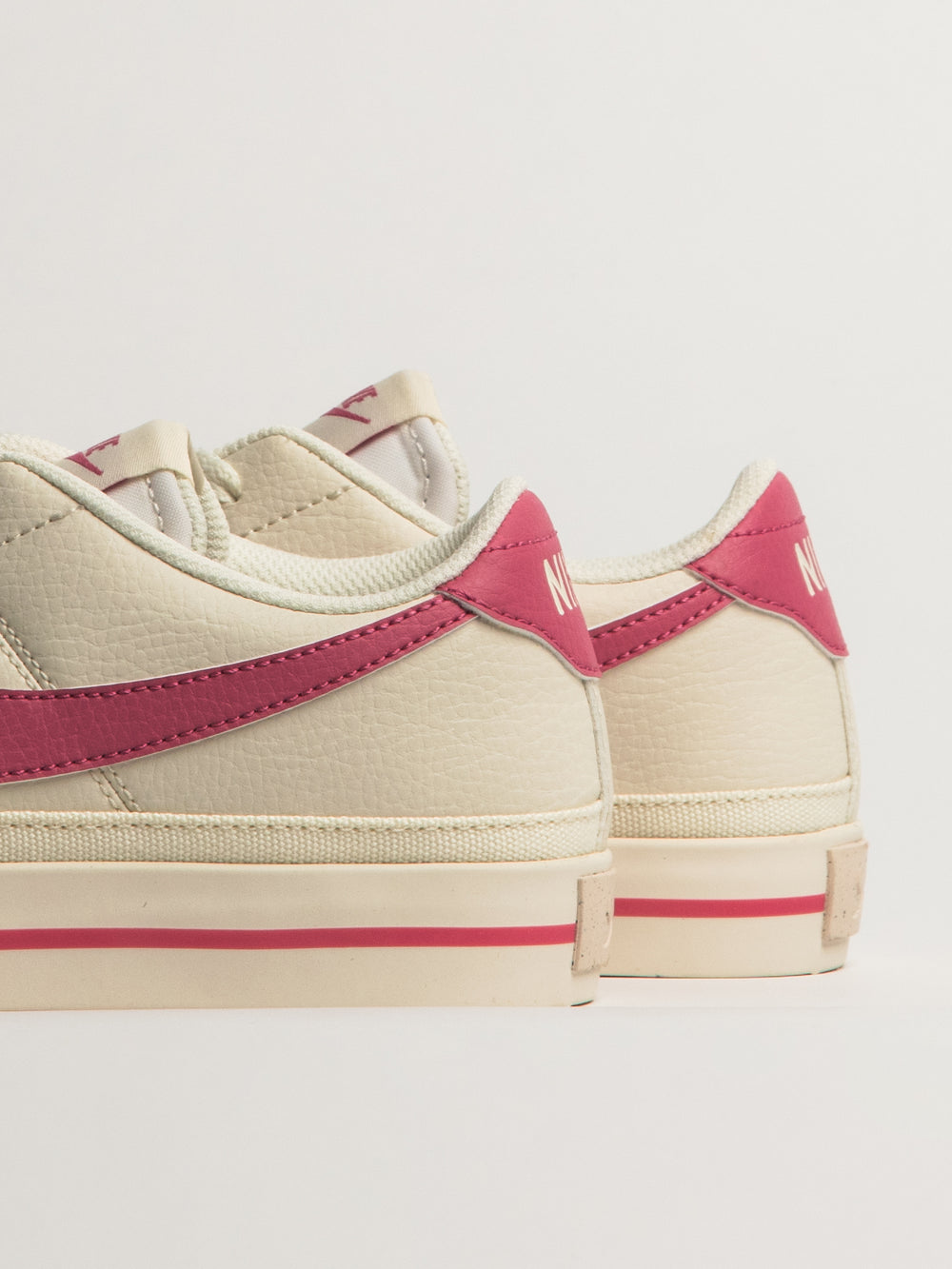 WOMENS NIKE COURT LEGACY NEXT NATURE SNEAKER - WHITE/PINK