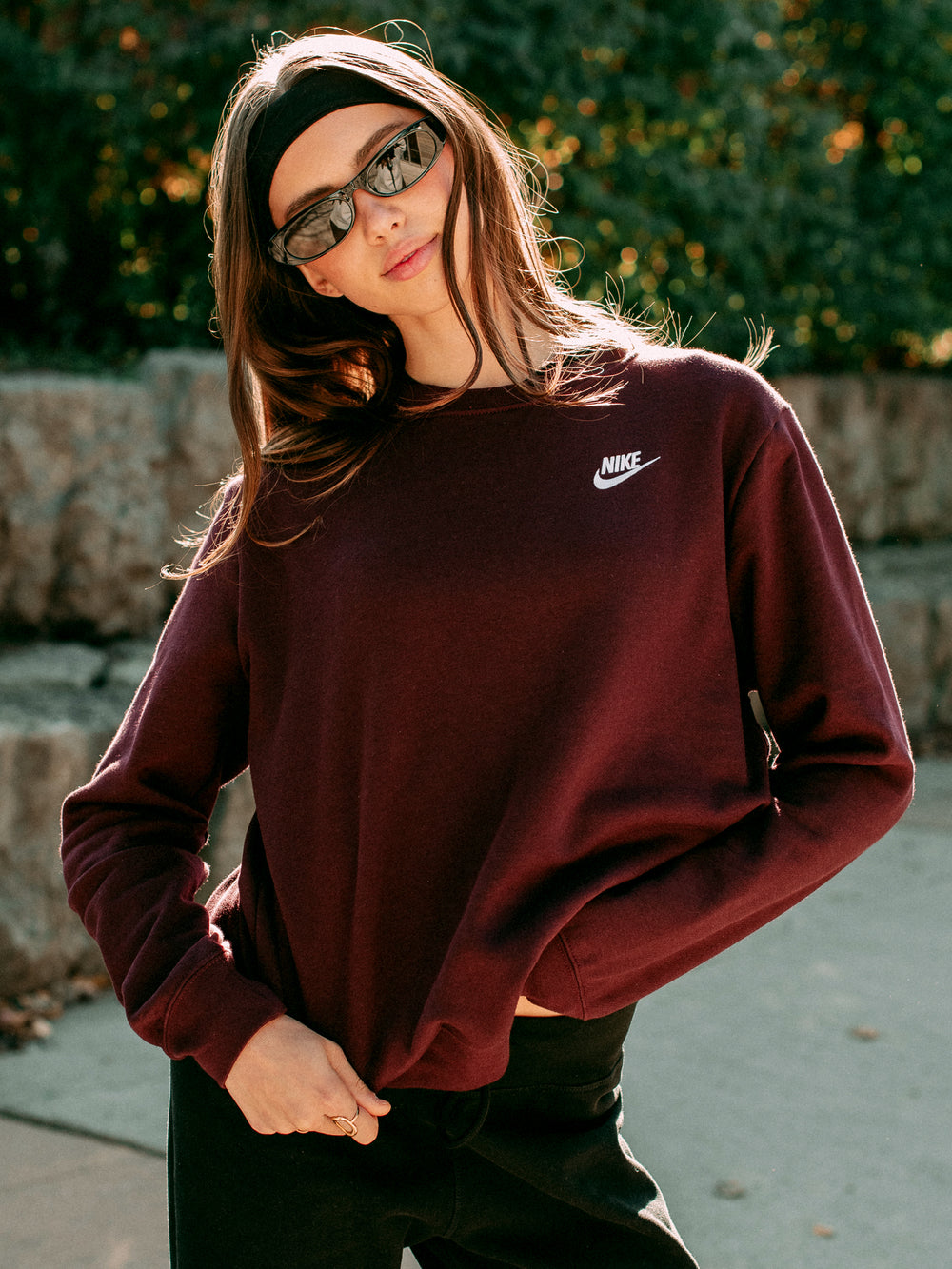NIKE SPORTSWEAR CLUB FLEECE CREWNECK SWEATER - BURGUNDY