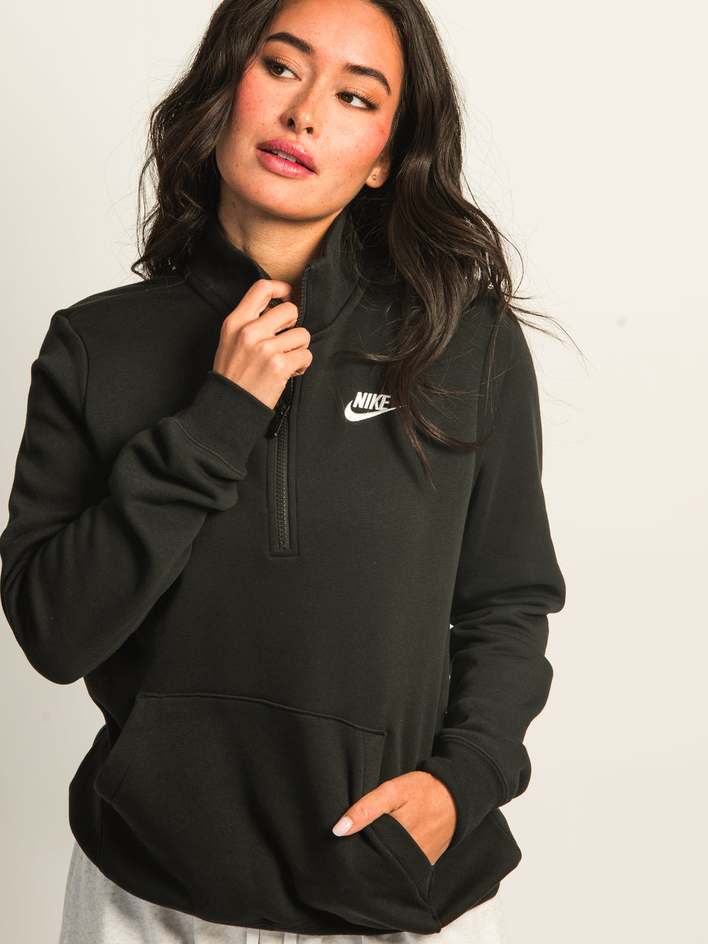 NIKE HALF ZIP SWEATSHIRT