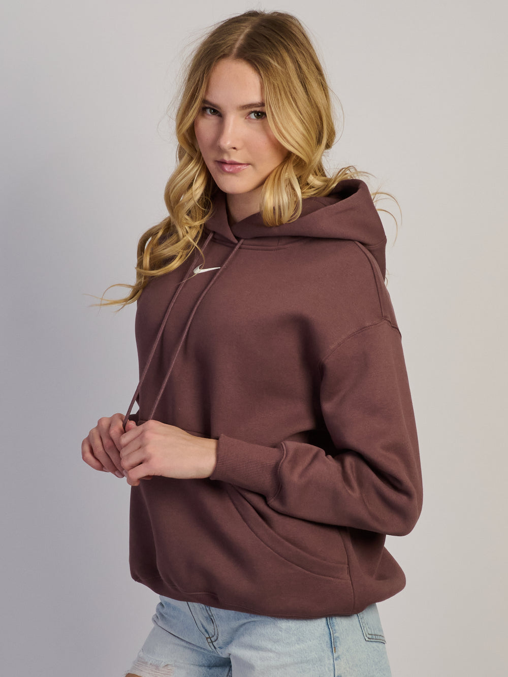 HOODIE POLAIRE AMPLE NIKE SPORTSWEAR PHOENIX P/O – BRUN