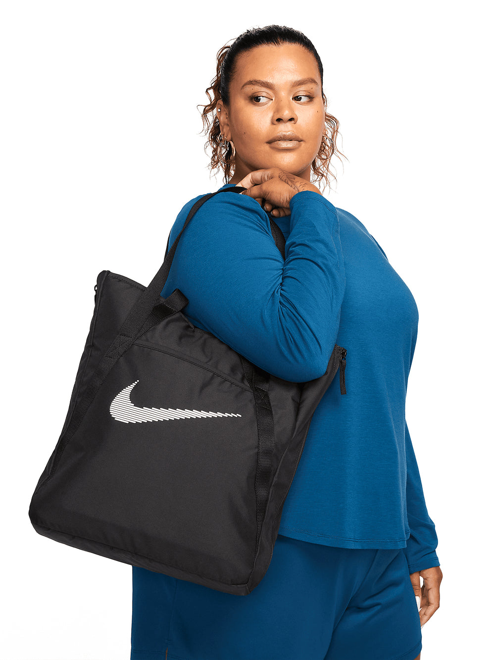 NIKE NIKE GYM TOTE BAG 28L - BLACK - Boathouse