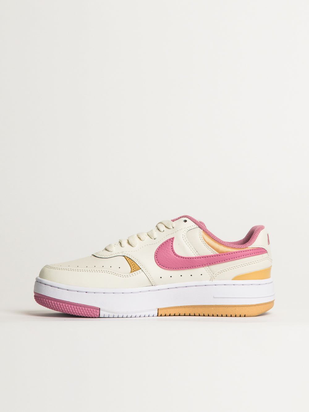 WOMENS NIKE GAMMA FORCE SNEAKER - PEARL/SESAME/WHITE/ELEMENTAL PINK