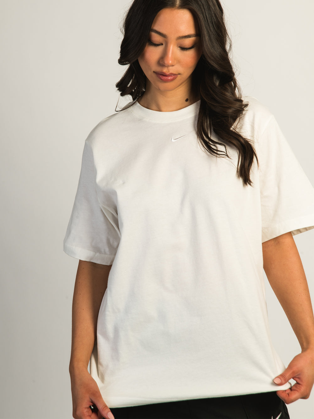 NIKE SPORTSWEAR ESSENTIAL OVERSIZED T-SHIRT