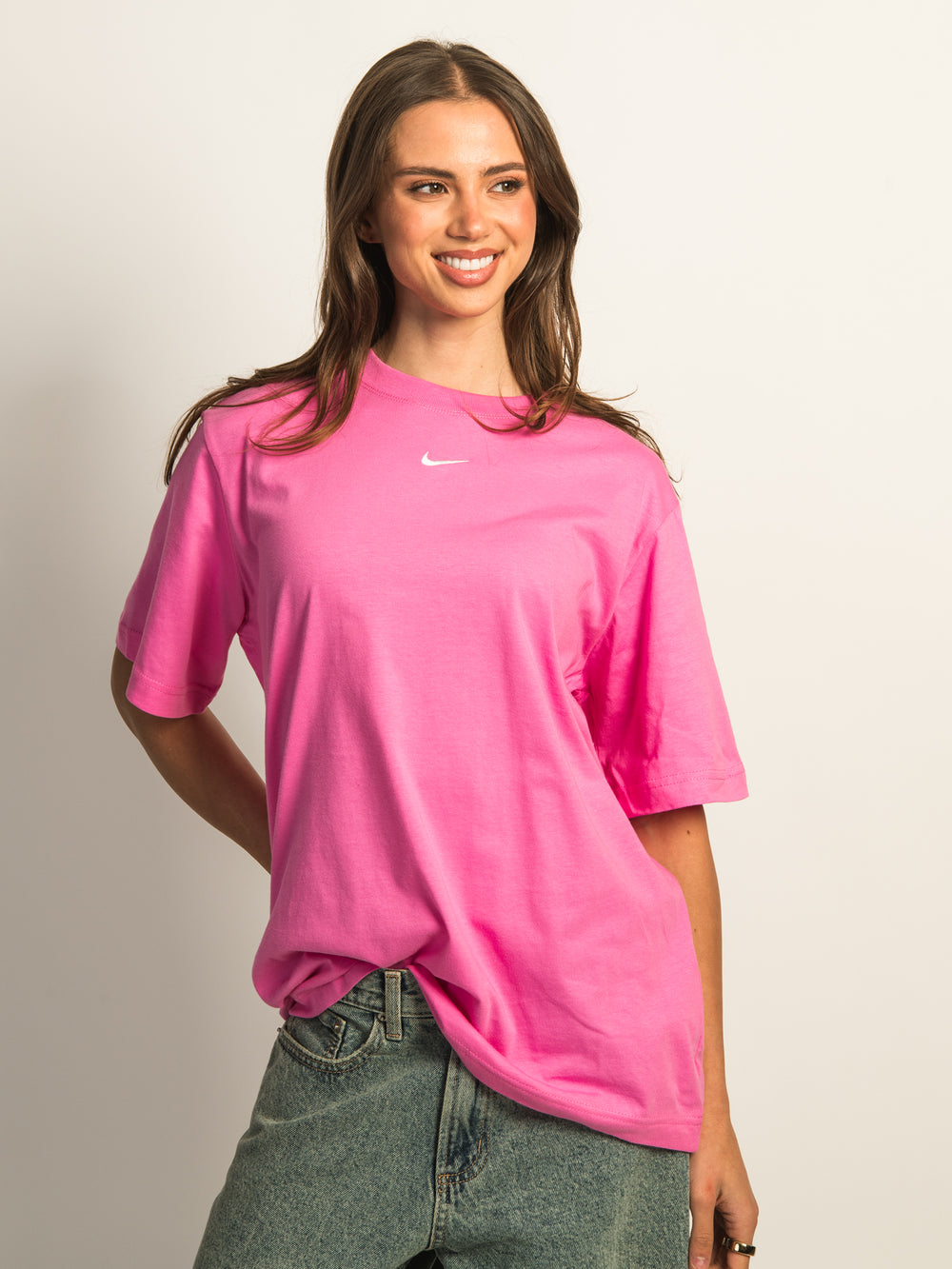 T-SHIRT NIKE SPORTSWEAR EESSENTIALS - ROSE