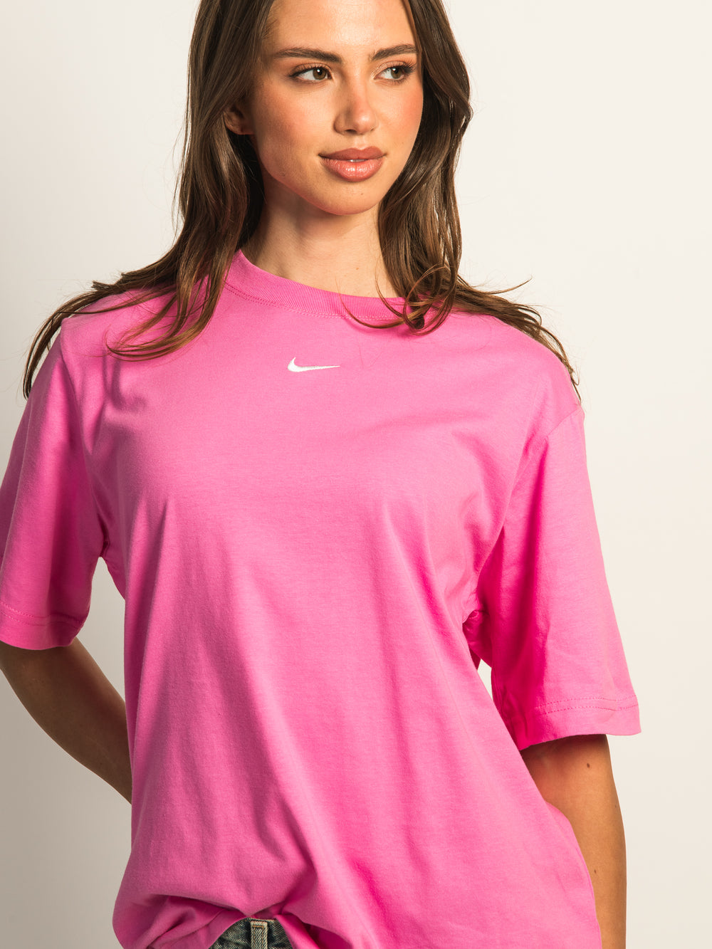 NIKE SPORTSWEAR ESSENTIALS T-SHIRT - PINK