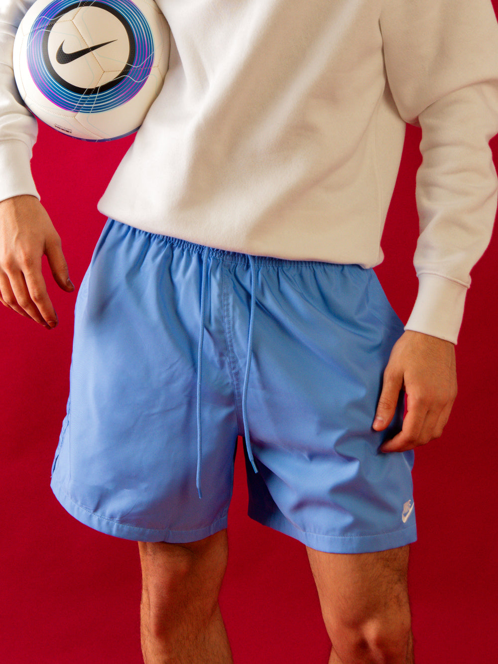 NIKE CLUB WOVEN FLOW SHORT - ROYAL FLUSH