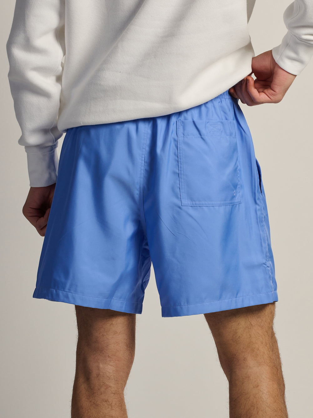 NIKE NIKE CLUB WOVEN FLOW SHORT - ROYAL FLUSH - Boathouse