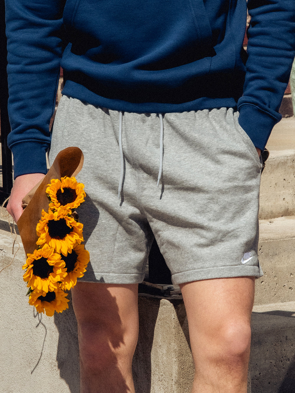 NIKE NIKE CLUB FLOW SHORTS - HEATHER GREY - Boathouse
