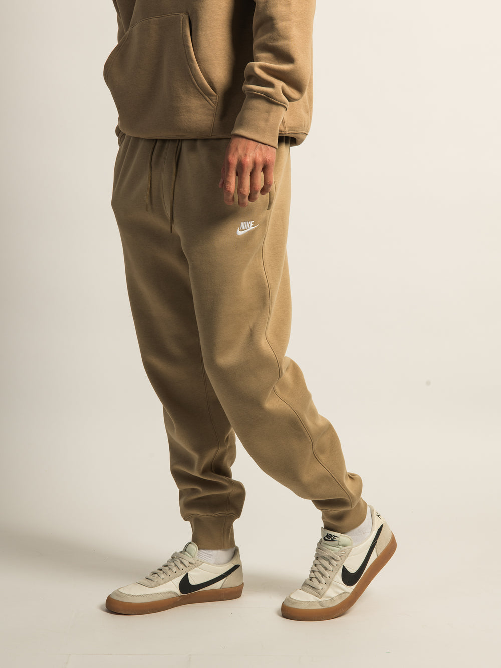 NIKE SPORTSWEAR CLUB JOGGER - BEIGE
