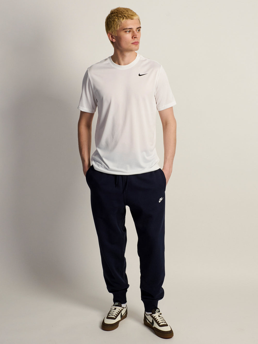 NIKE CLUB JOGGERS - OBSIDIAN