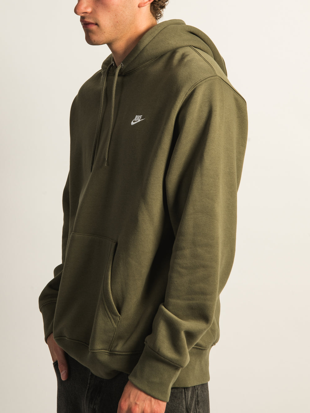 NIKE SPORTSWEAR CLUB PULLOVER HOODIE - OLIVE