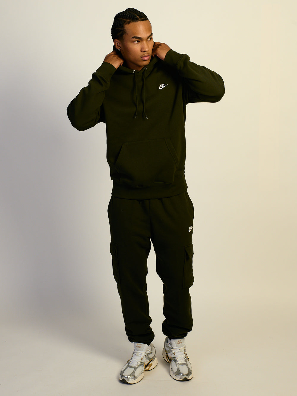 NIKE SPORTSWEAR CLUB PULLOVER HOODIE - SEQUOIA