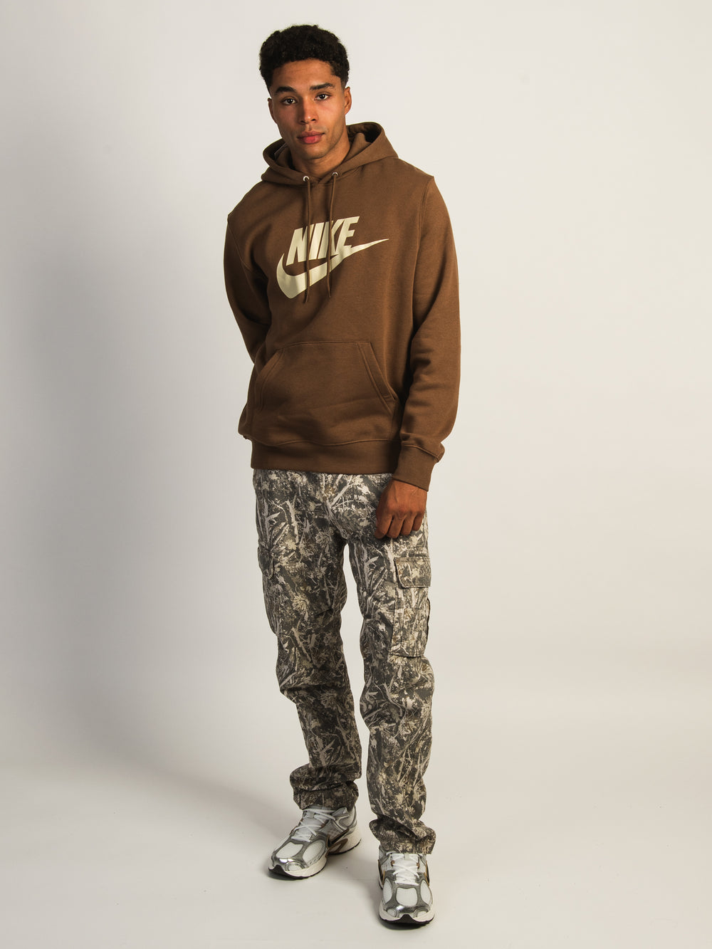 NIKE CLUB GFX PULLOVER HOODIE