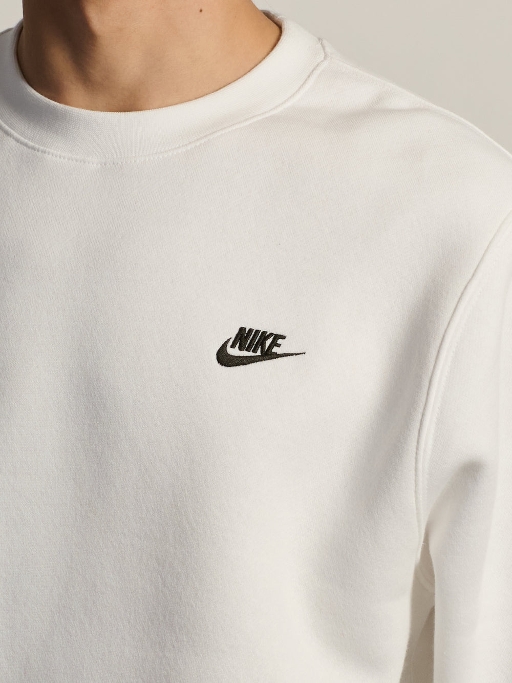 NIKE SPORTWEAR CLUB CREW – BLANC