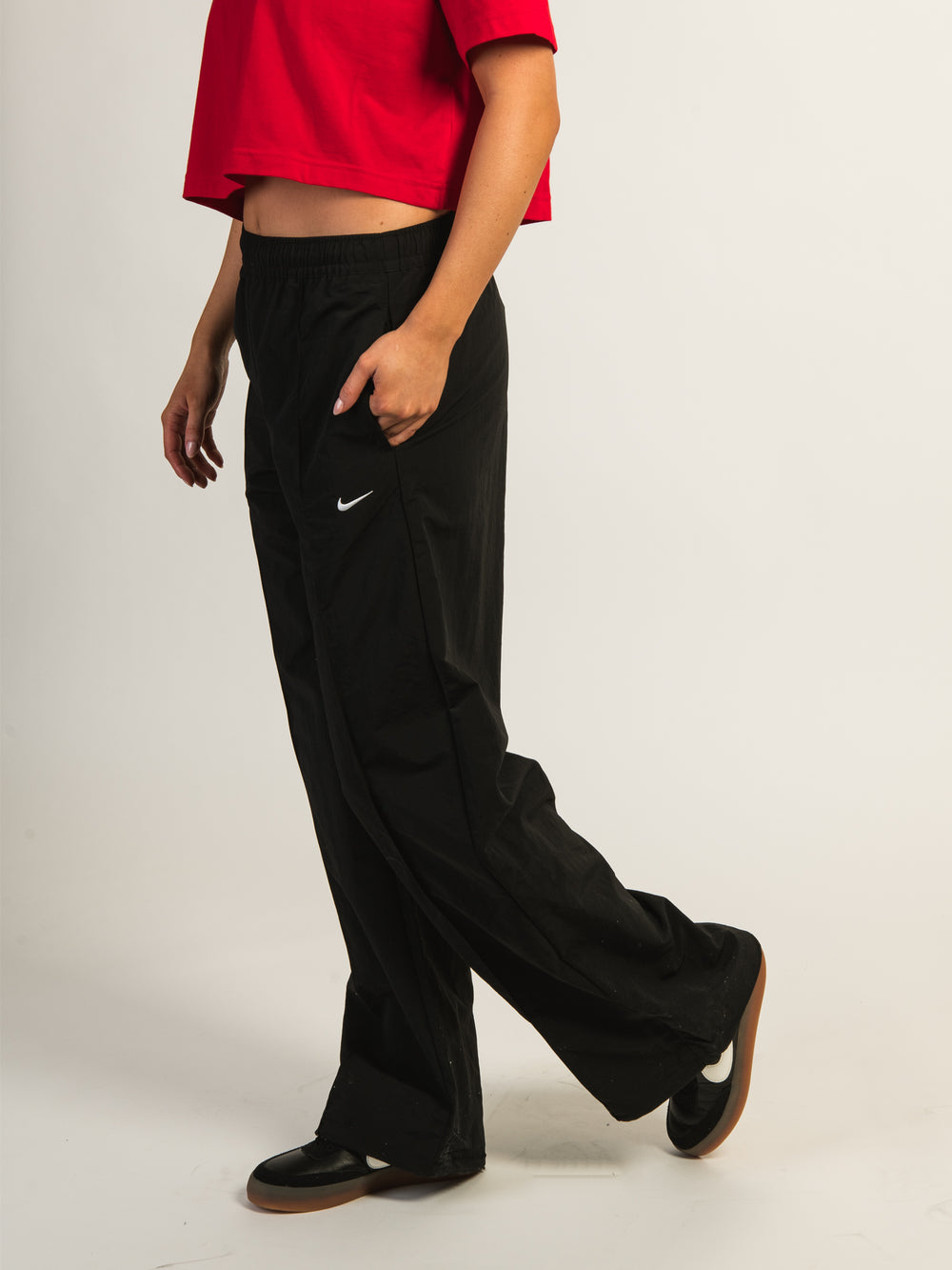 NIKE SPORTSWEAR TREND WOVEN PANT - BLACK